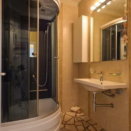 Our Is Your - Cosy Two Bedroom Next To Ndk And Vitoshka * Sofia