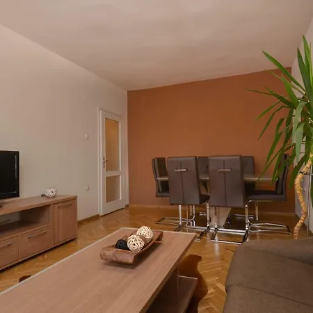 Our Is Your - Cosy Two Bedroom Next To Ndk And Vitoshka Sofia